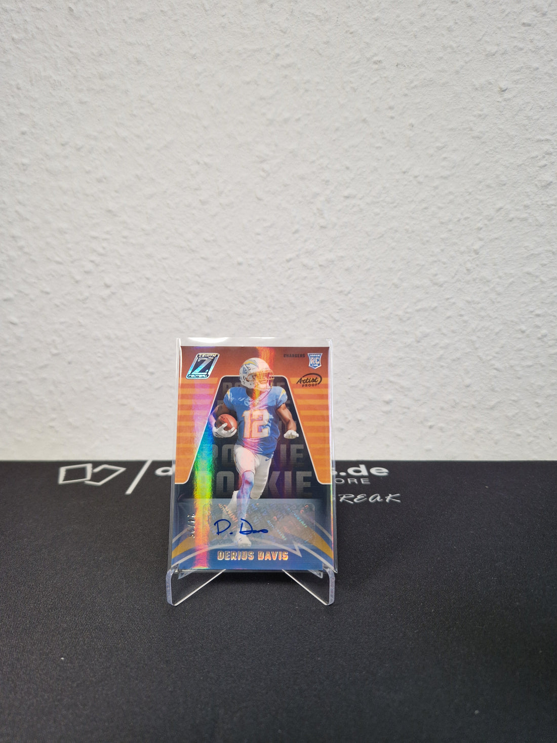 Derius Davis Panini Zenith Football 2023 Autograph 24/25