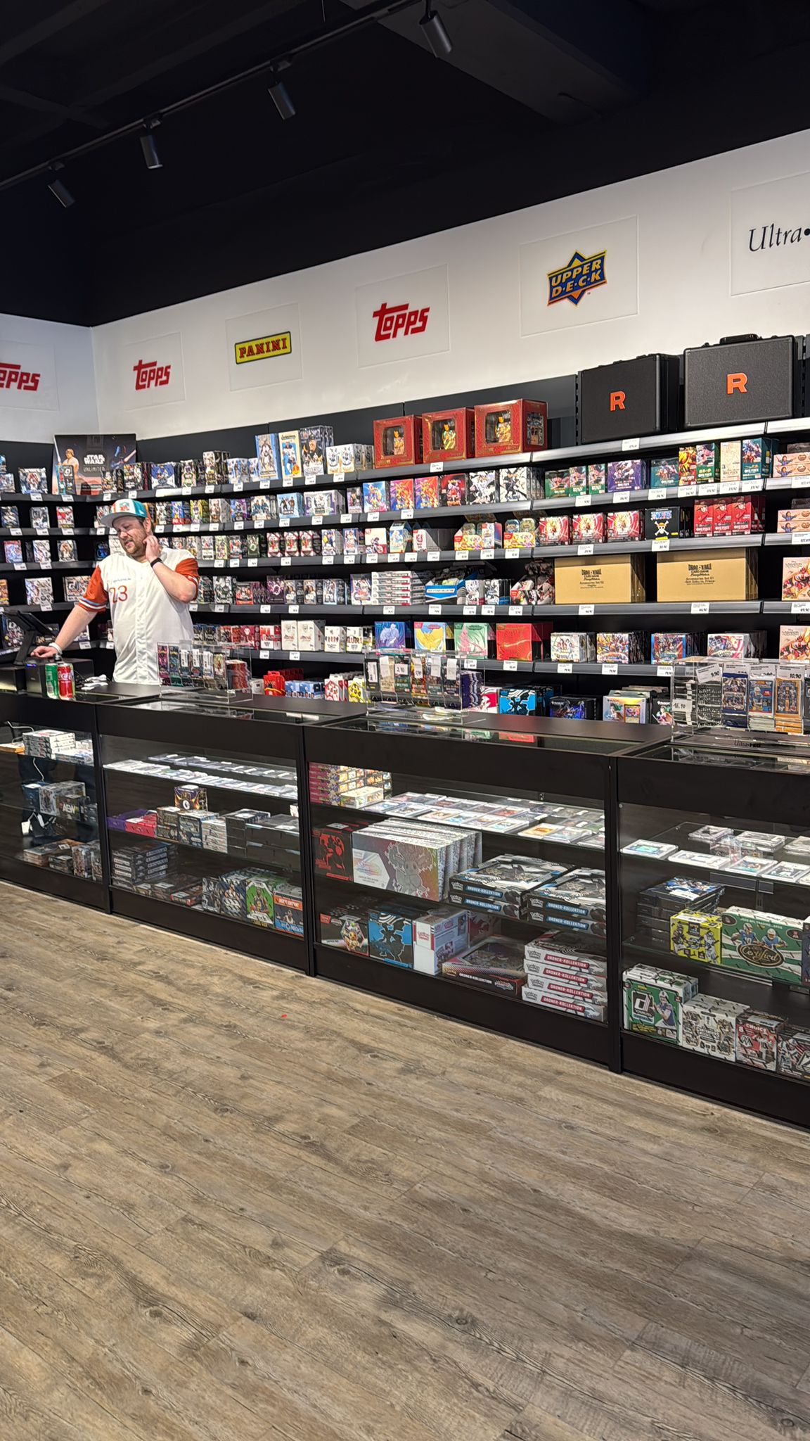 Deichcards TCG und Hobby Store Bremen - Sport & Sammelkartenspiele Innenansicht