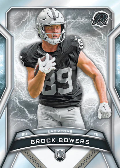 (Vorbestellung) Topps Resurgence Football Hobby Box 2024
